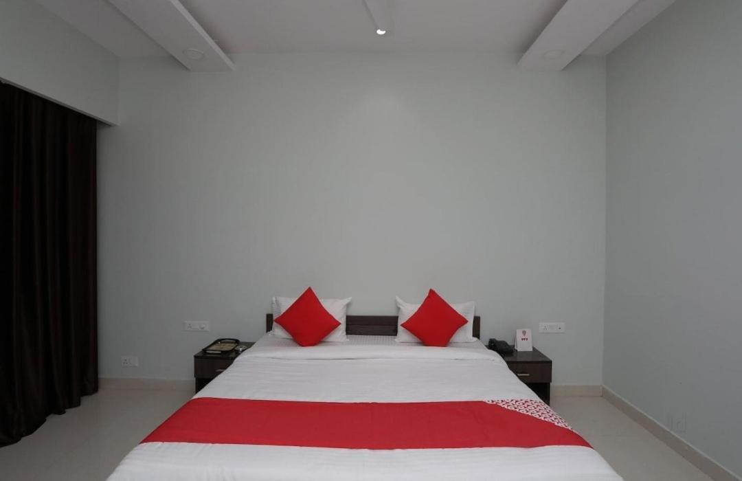 Kailash Mansarovar And Banquet Hall Bareilly Exteriör bild