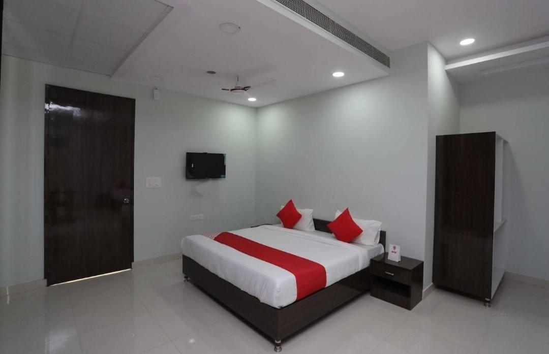 Kailash Mansarovar And Banquet Hall Bareilly Exteriör bild
